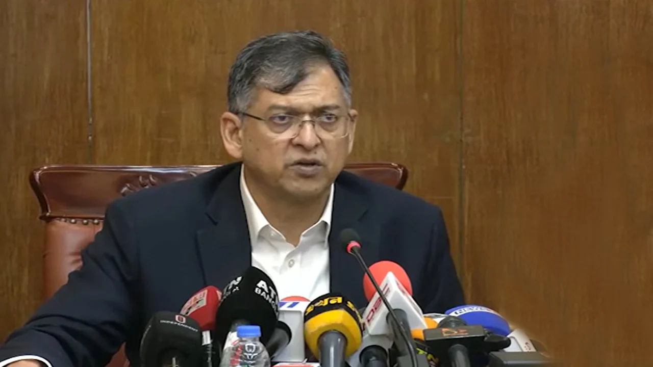 রাষ্ট্রপতি পদত্যাগ করতে চাইলে সংবিধানে সুযোগ আছে, সরকারের কোনো বক্তব্য নেই: স্বরাষ্ট্রমন্ত্রী