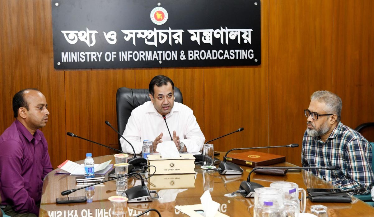 Government does not want to control media: State Minister for Information
