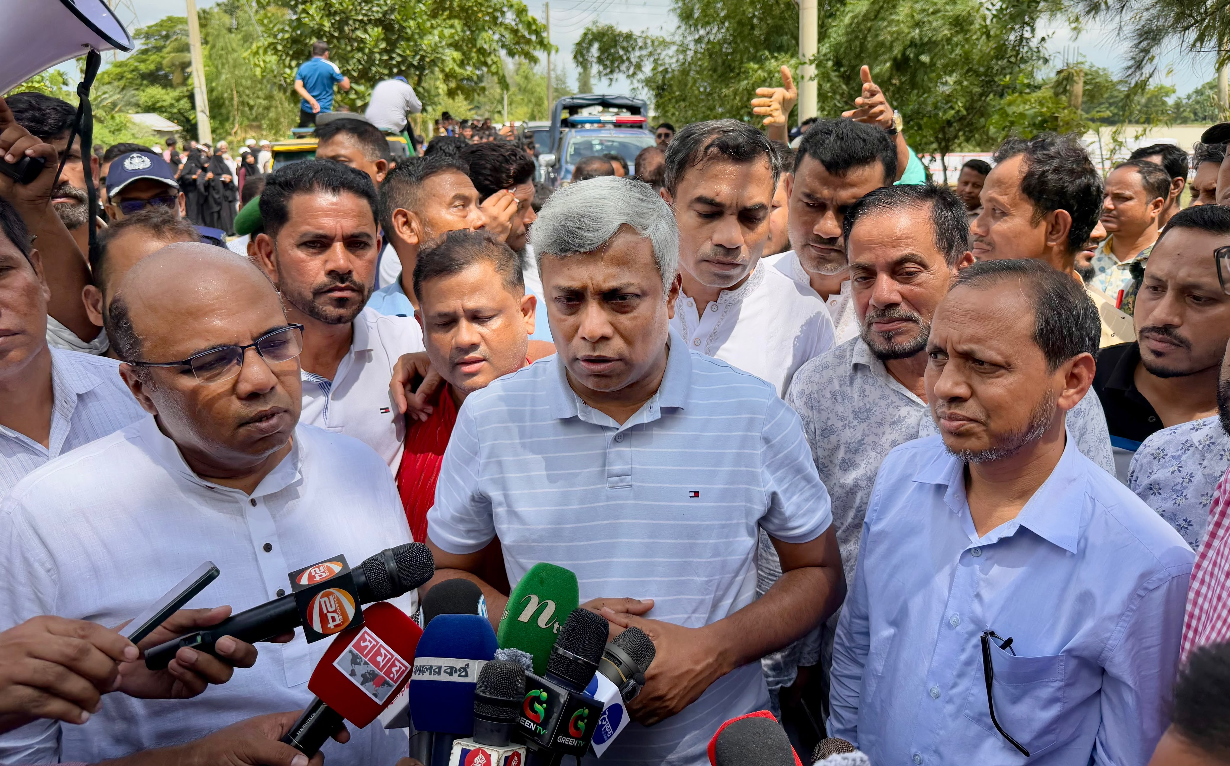 কোনো ক্ষতিগ্রস্ত পরিবার ত্রাণ ও পুনর্বাসন সহায়তা থেকে বঞ্চিত হবে না: প্রতিমন্ত্রী অমিত