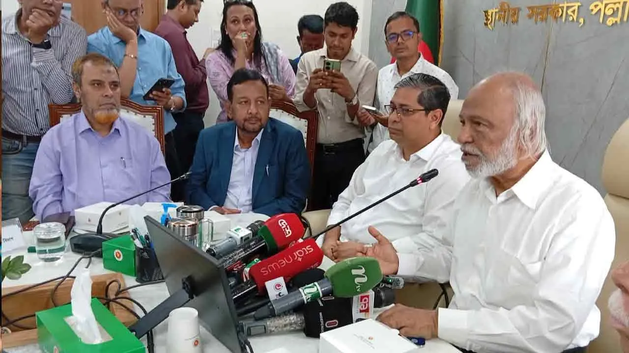 প্রধানমন্ত্রী আস্থা রেখে দায়িত্ব দিয়েছেন: মঈন খান