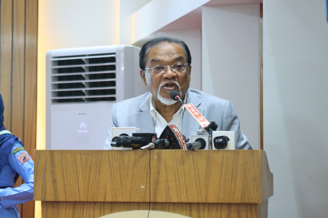 নবীন শিক্ষার্থীদের চাকরিপ্রার্থী নয়, উদ্ভাবক হওয়ার আহ্বান