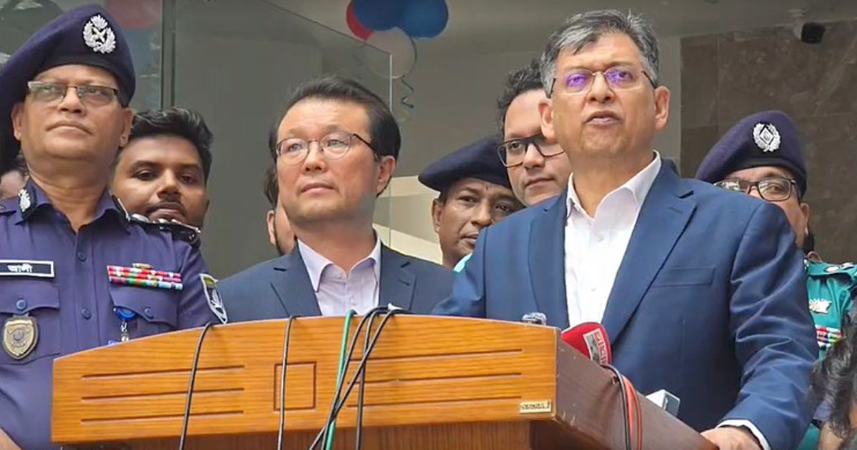 ডিজিটাল অপরাধ মোকাবিলায় আইনশৃঙ্খলা বাহিনীর সক্ষমতা বাড়ানো হবে: স্বরাষ্ট্রমন্ত্রী