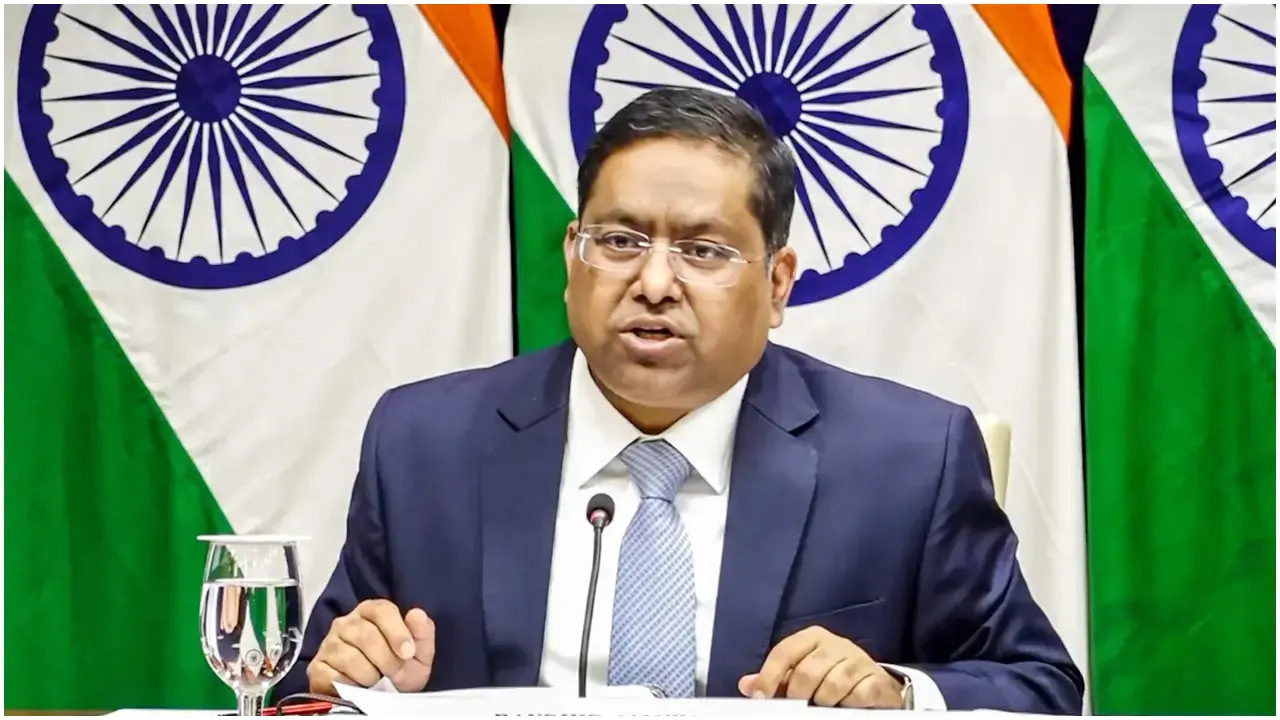 নয়াদিল্লির সঙ্গে ১০১ চুক্তি পর্যালোচনা করবে বাংলাদেশ
