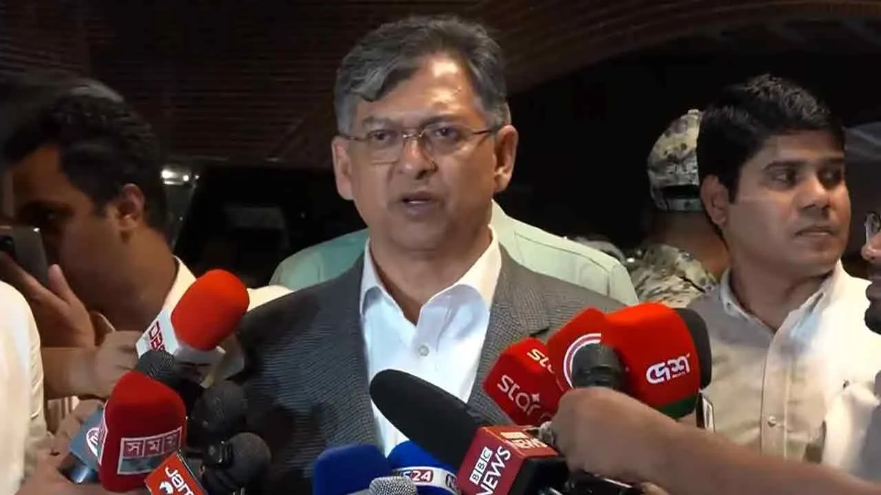 সংসদ সদস্যরা নিজ দলের সিদ্ধান্ত অনুযায়ী ভোট দেবেন: স্বরাষ্ট্রমন্ত্রী