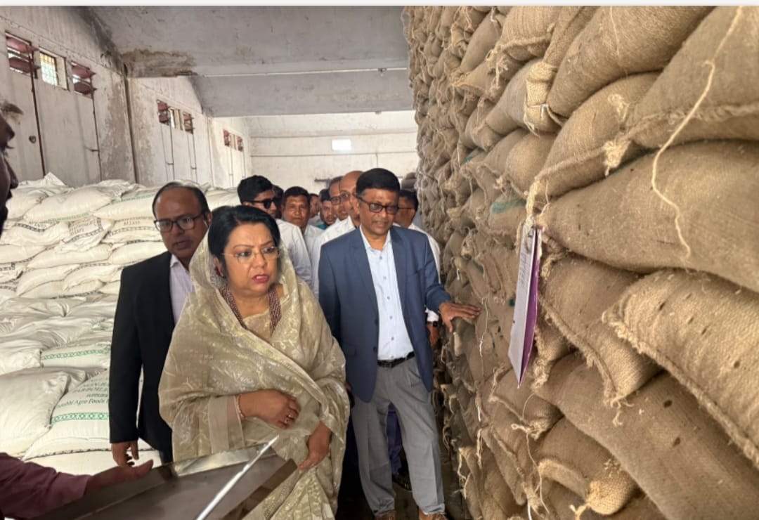 রমজানে খাদ্য সরবরাহ স্বাভাবিক ও অপচয় রোধে নির্দেশ খাদ্যমন্ত্রীর