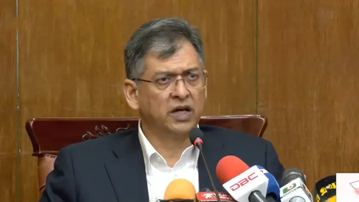 ভাঙচুর-লুটপাটে জড়িতদের রাজনৈতিক পরিচয় আমলে নেব না: স্বরাষ্ট্রমন্ত্রী