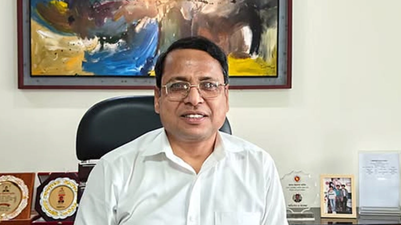 Ahsan Habib gets full charge as NBR chairman