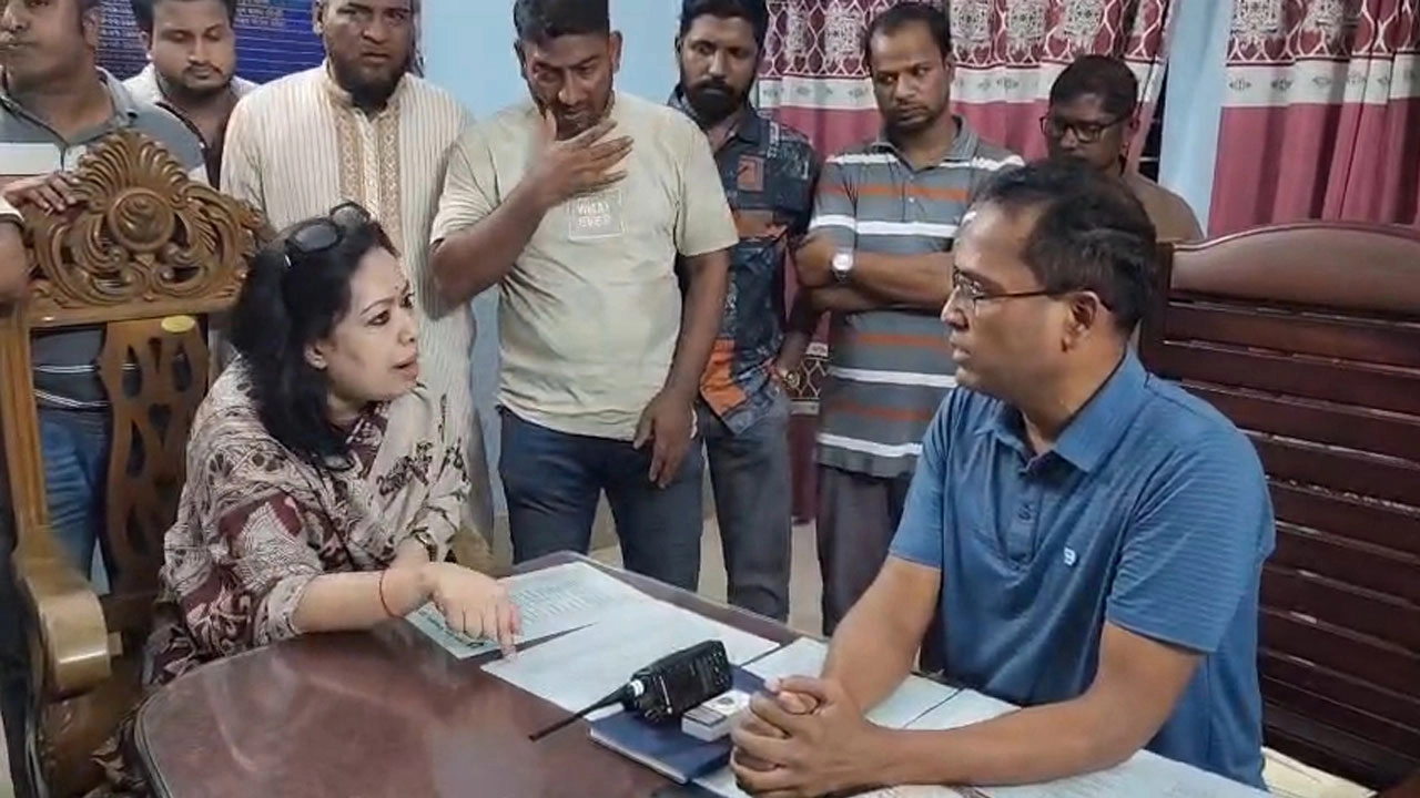 সরাইলে এমপি রুমিন ফারহানা ও ওসির বাগ্‌বিতণ্ডা: পুলিশের জিডি