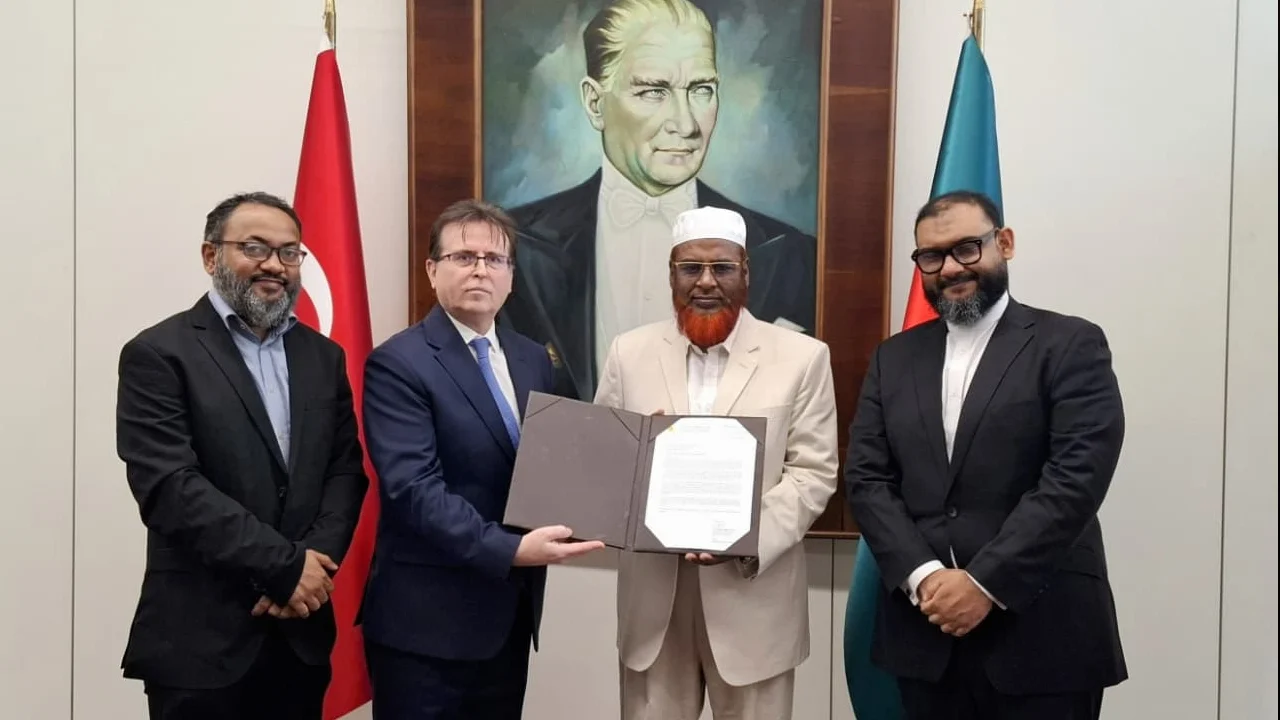 তুরস্ক দূতাবাসে এরদোয়ানের উদ্দেশে বিরোধীদলীয় নেতার চিঠি হস্তান্তর