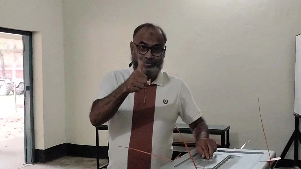 Voting begins in Thakurgaon-1 by-election, 5 candidates contesting