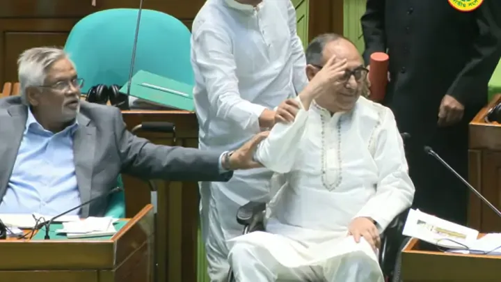 Mirza Abbas in Parliament session, Speaker expresses gratitude