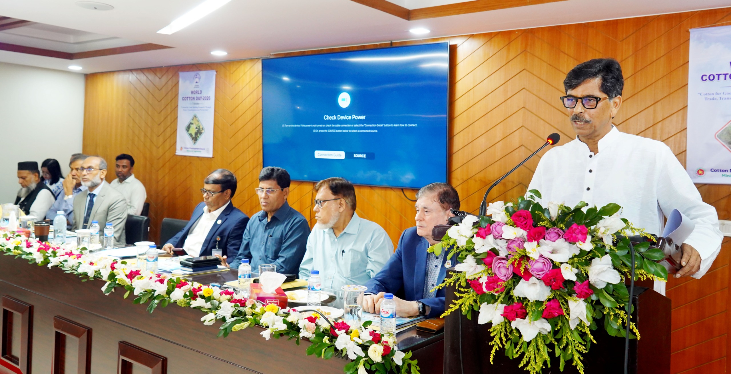 তুলা উৎপাদনে অনাবাদি ও কম ফসলি জমি ব্যবহারের আহ্বান কৃষিমন্ত্রীর