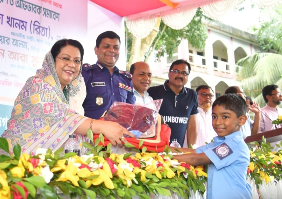 খাদ্য নিরাপত্তা নিশ্চিত করতে সরকার প্রতিশ্রুতিবদ্ধ: খাদ্যমন্ত্রী