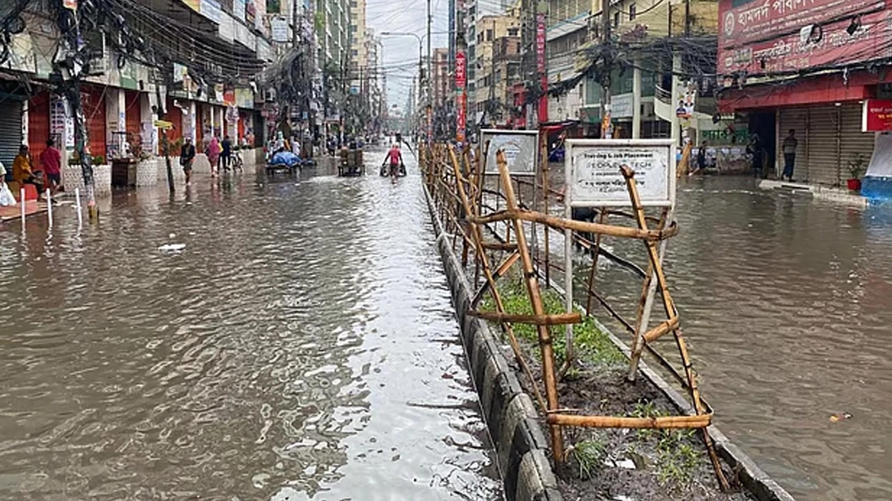 Dhaka submerged in heavy overnight rain, extreme suffering from knee-deep water and waterlogging