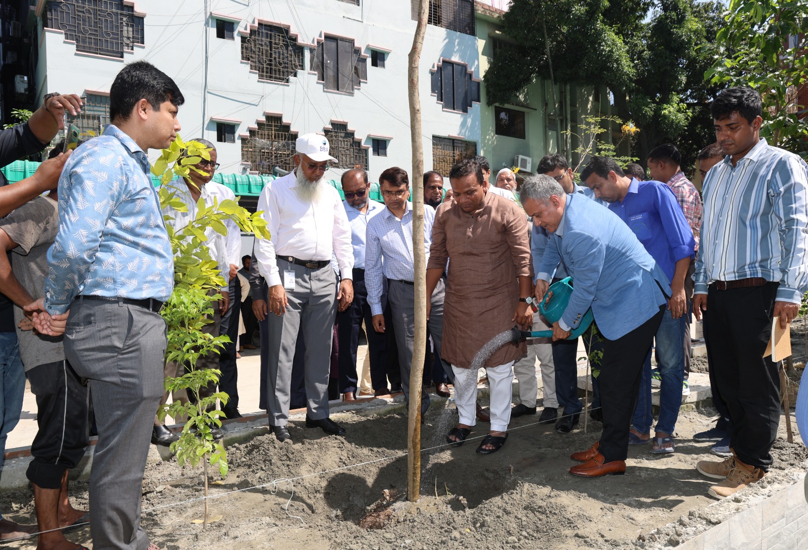 সেতু ভবনে বৃক্ষরোপণ কর্মসূচি ও নবনির্মিত অডিটোরিয়ামের উদ্বোধন