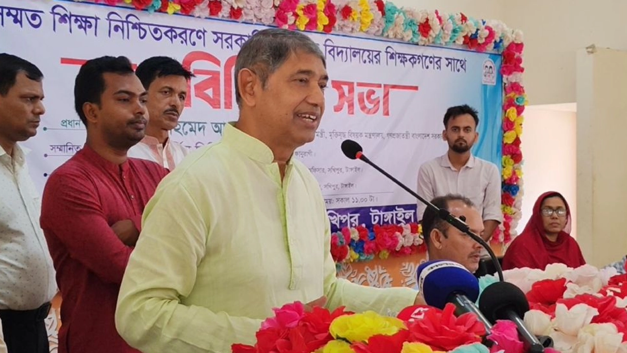 মাদ্রাসায় স্কুলের তুলনায় ভালো লেখাপড়া হয়: মুক্তিযুদ্ধবিষয়কমন্ত্রী