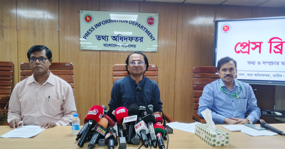 তেলের দাম কমে স্থিতিশীল হলে দেশে সমন্বয় করবে সরকার: উপদেষ্টা